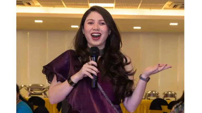 Nancy On Stage in Mumbai