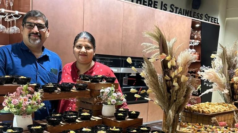 Kaviikrams Tawaa Ice cream and Food