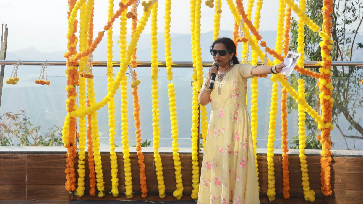 Emcee Anchor Vidya 2