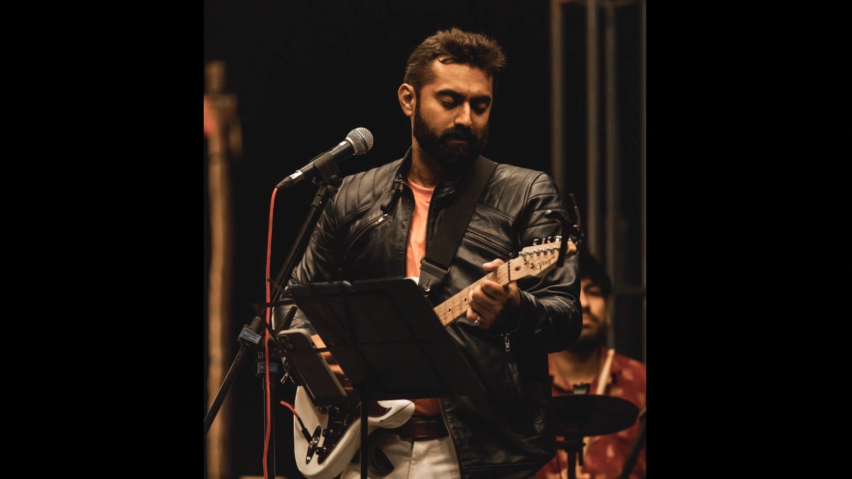 D Vinit live 2