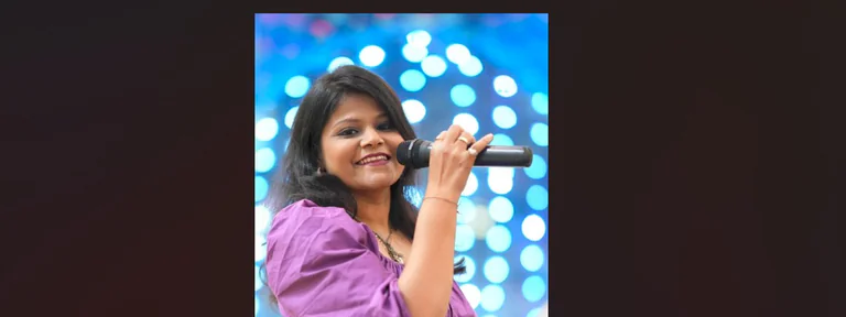 Anchor Tanvi Gandhi in AHMEDABAD