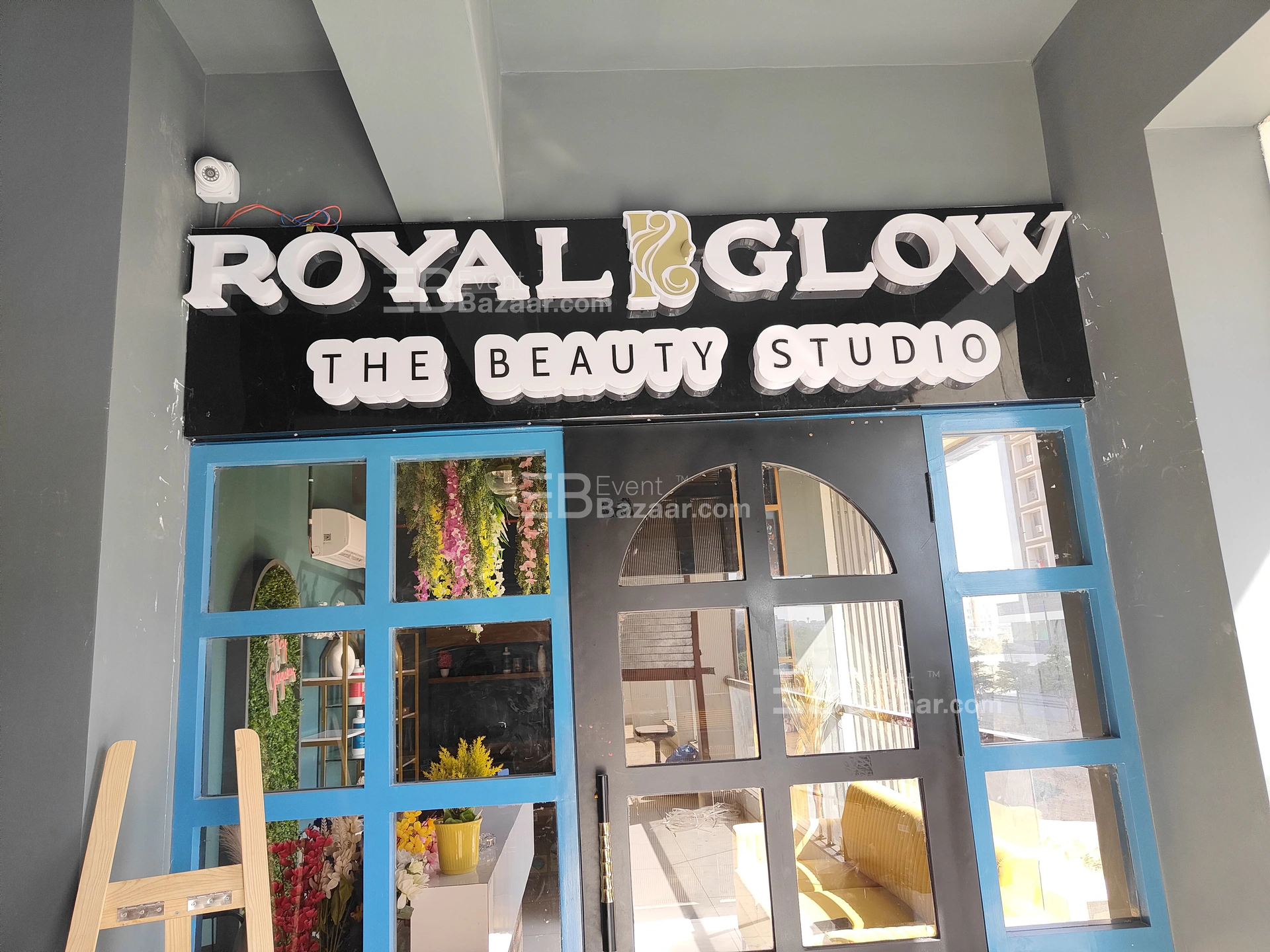 Roseglow Makeup
