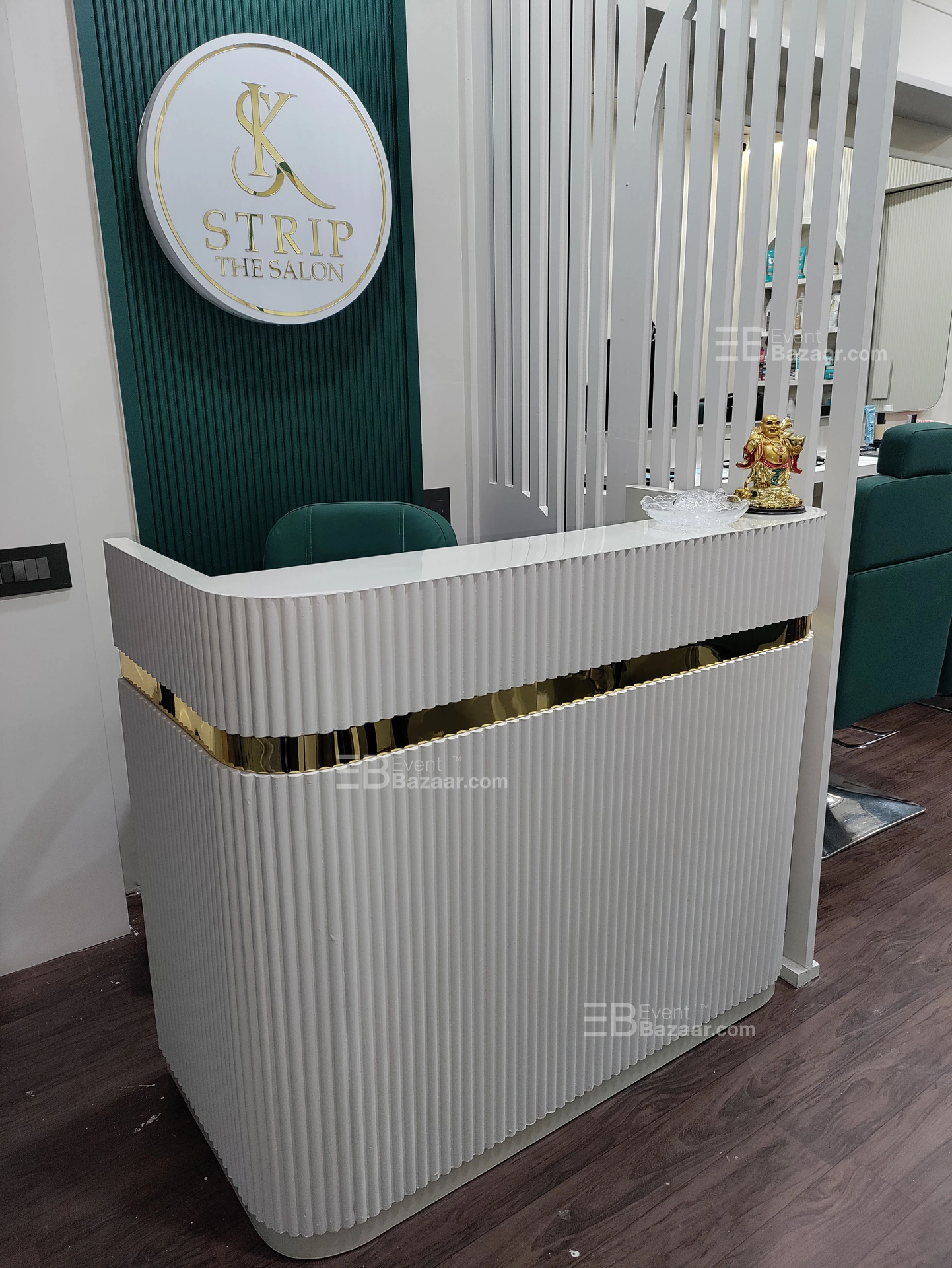 Strip Beauty Parlour