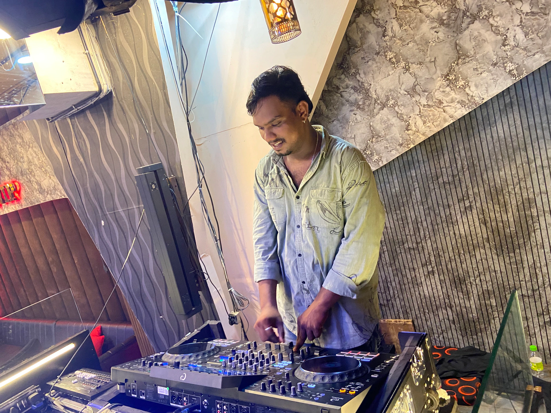 Book the Best DJs in Mumbai for Any Occasion