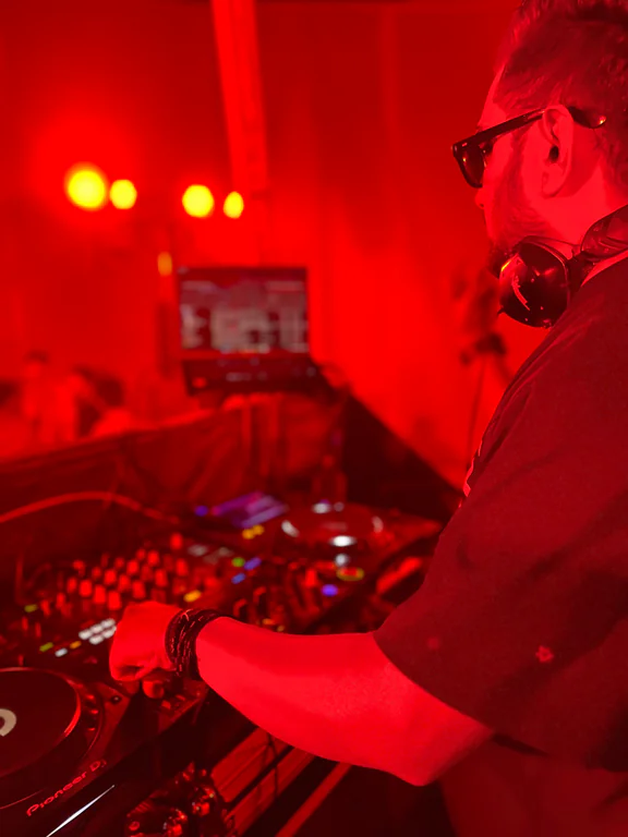 Techno wedding party 