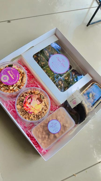 Rakhi hamper