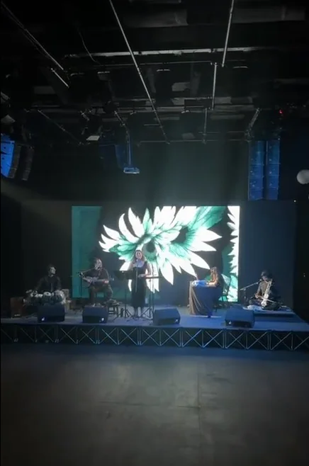  LIVE CONCERT