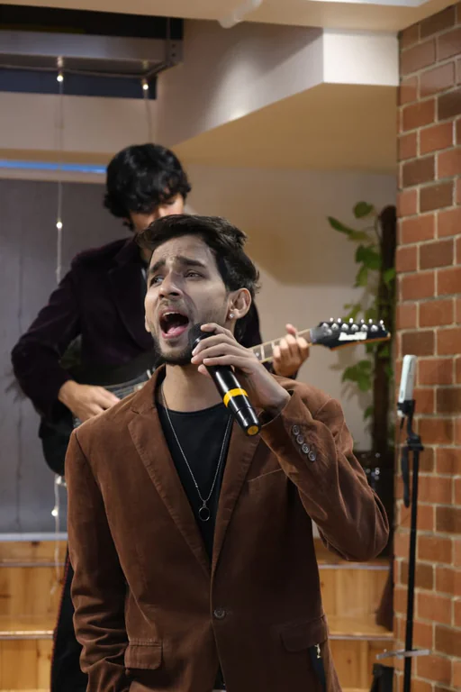Singer & Bnad