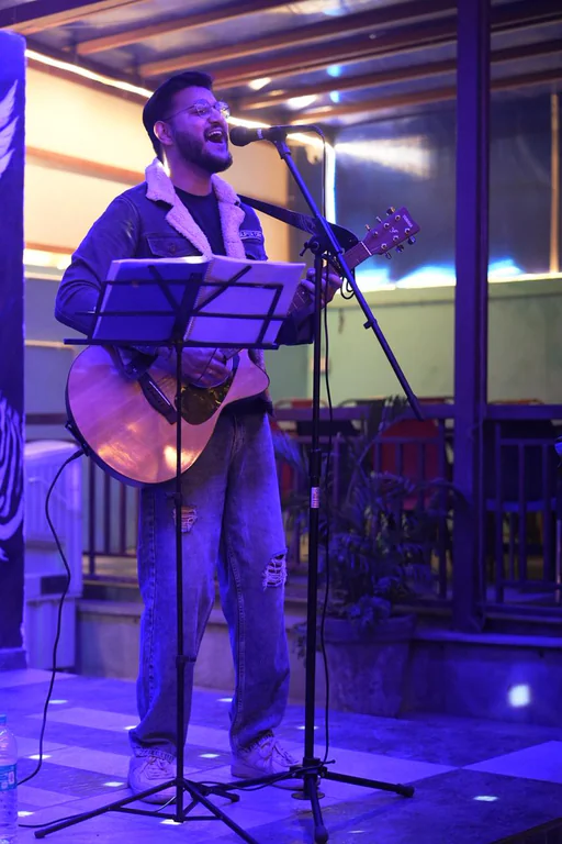 Live Singing