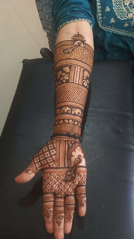 Mahendi Artist 