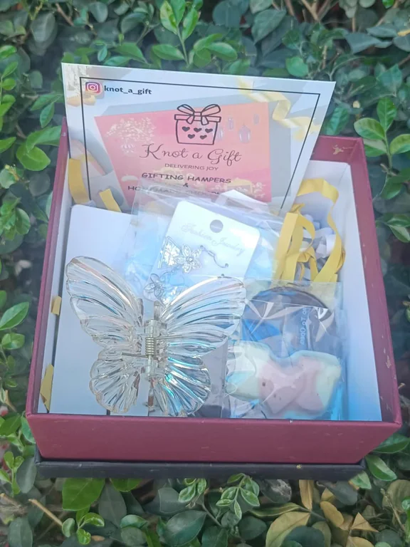Knot a Gift