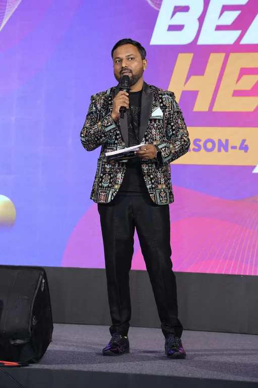 ANCHOR SANJAY POTDAR