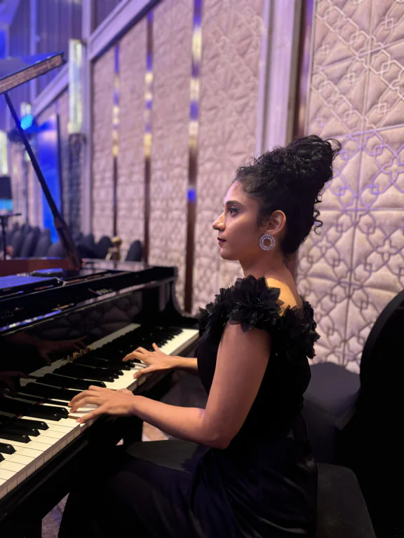 Entertainment Artist