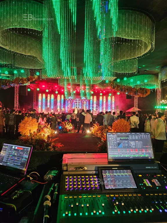 Luxury Wedding Decor | Emerald Theme