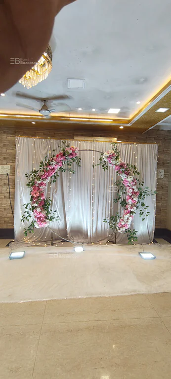 Ring and flower decoration 