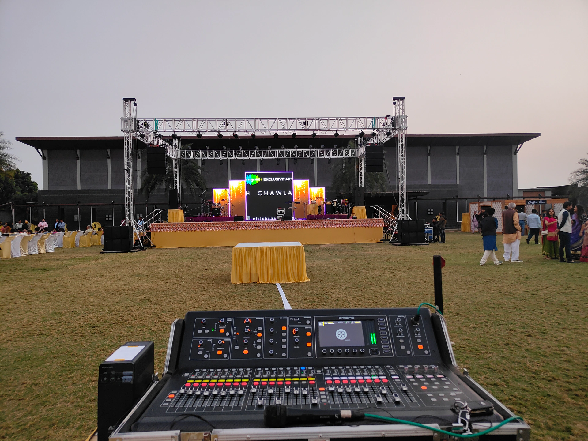 Raddhe sound LIVE BAND photo 18
