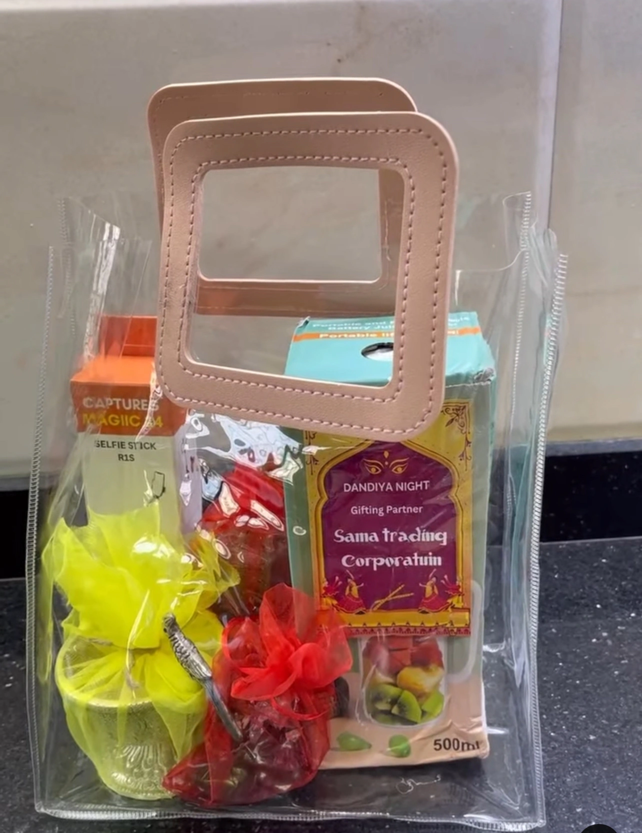 Wedding/trousseau packing/ hampers/ room hampers photo 1
