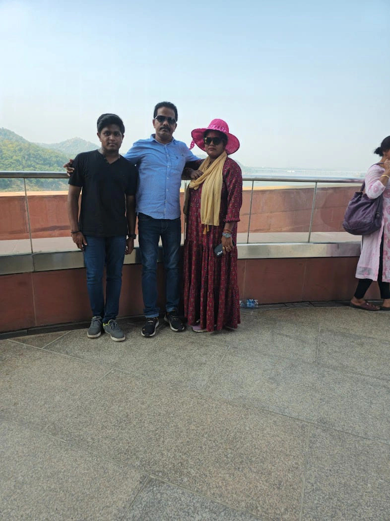 Glimpse of Our Travelers  photo 11