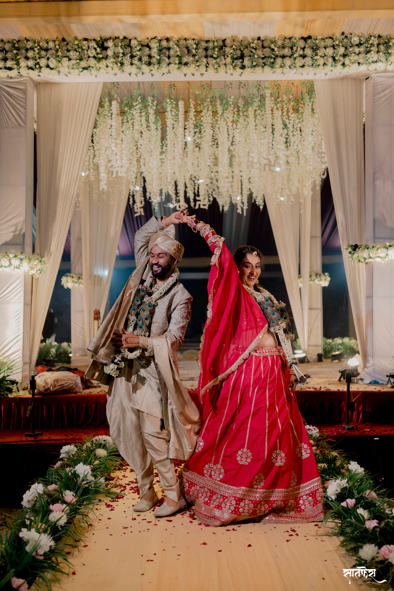 Zeel & Parth photo 17