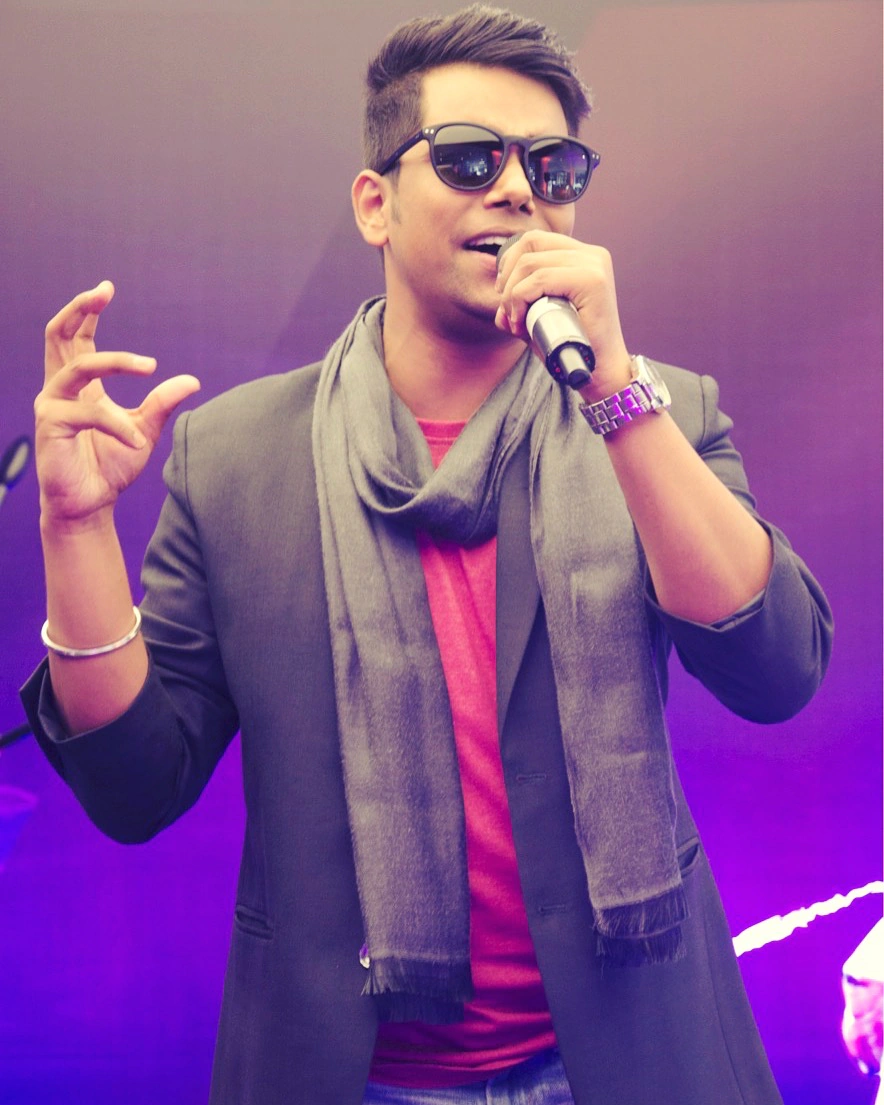 Rishav Ishu LivePerformance photo 1