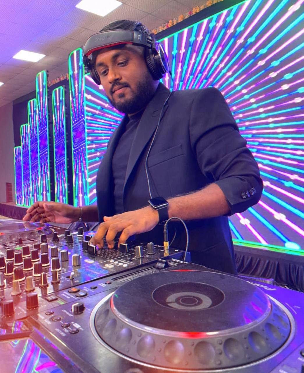 Dj jubin photo 7