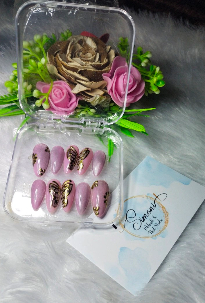 Simoni mehndi and nail studio  photo 7