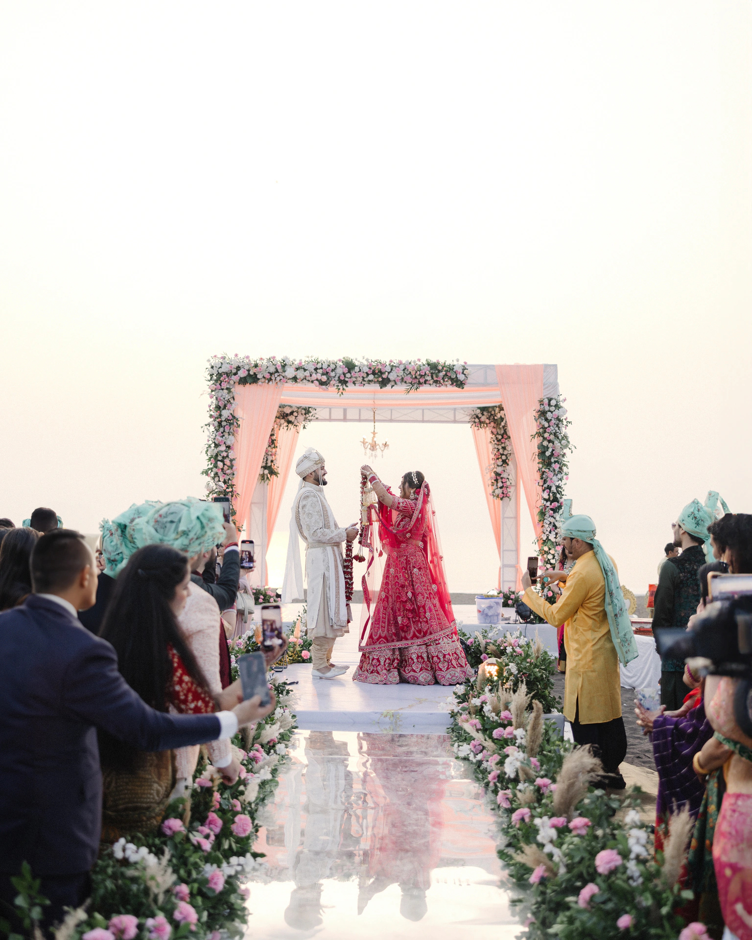 SIDDHANT & DRASHTI photo 1