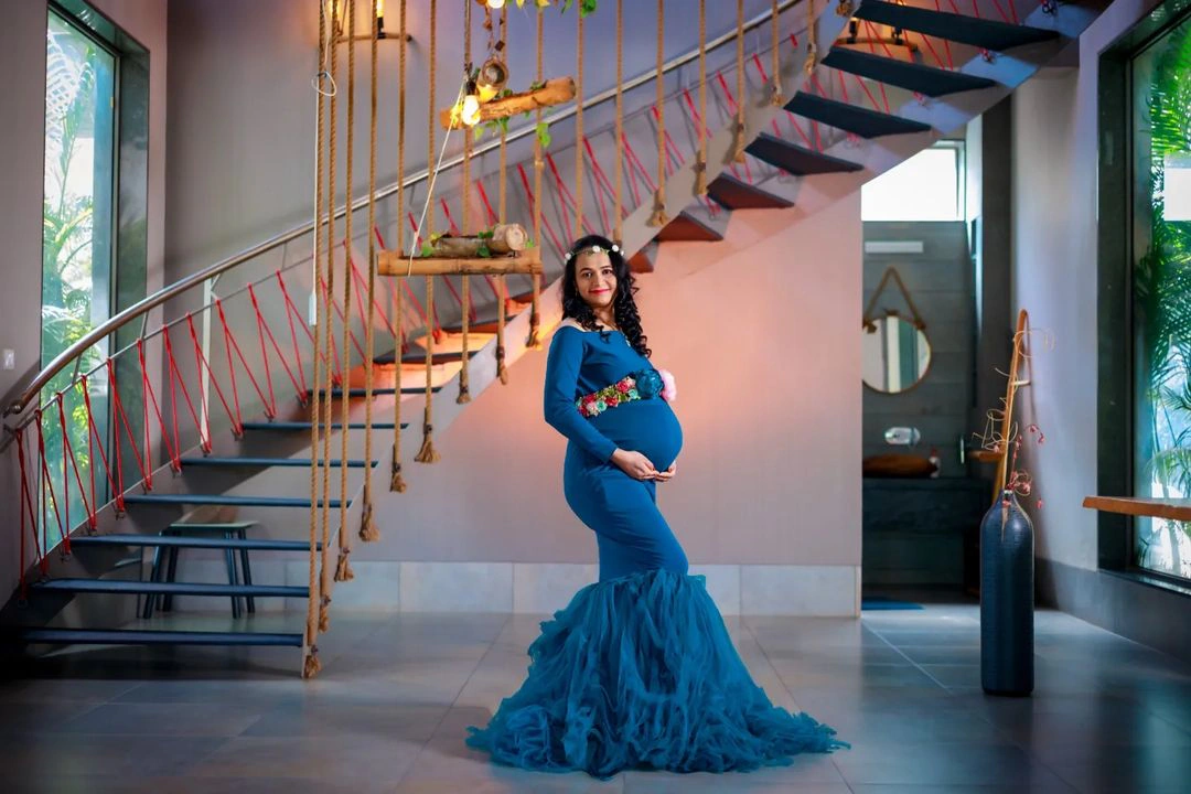 MATERNITY photo 9