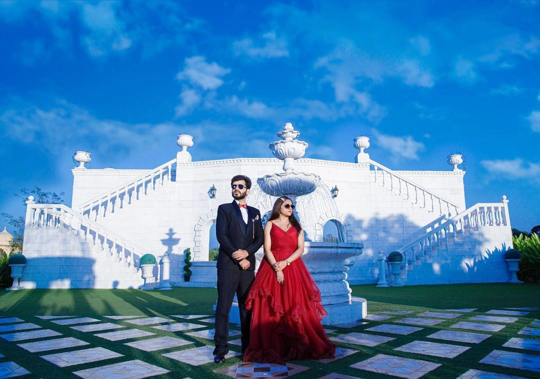 PRE-WEDDING photo 1