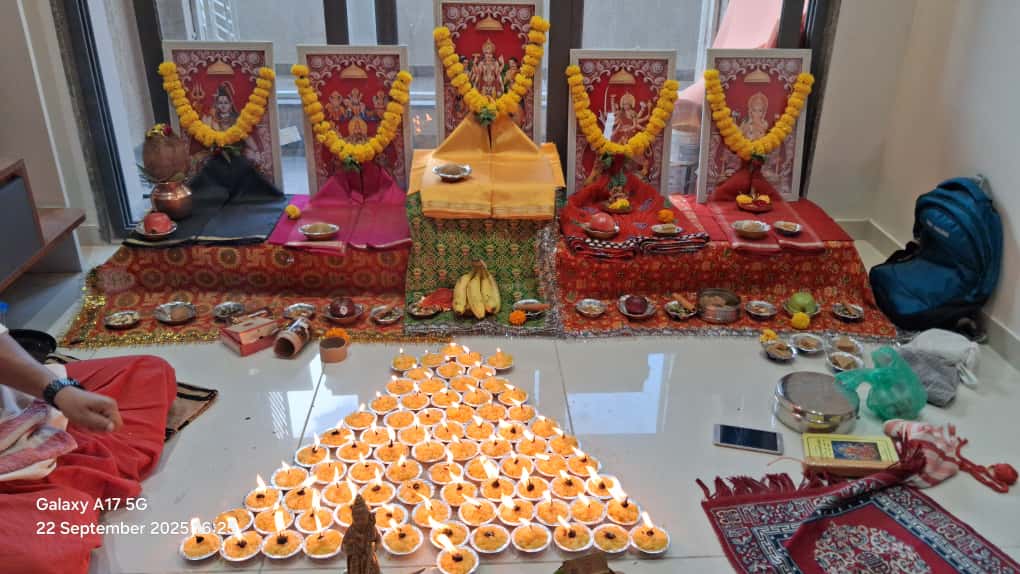 Pooja's photos photo 3