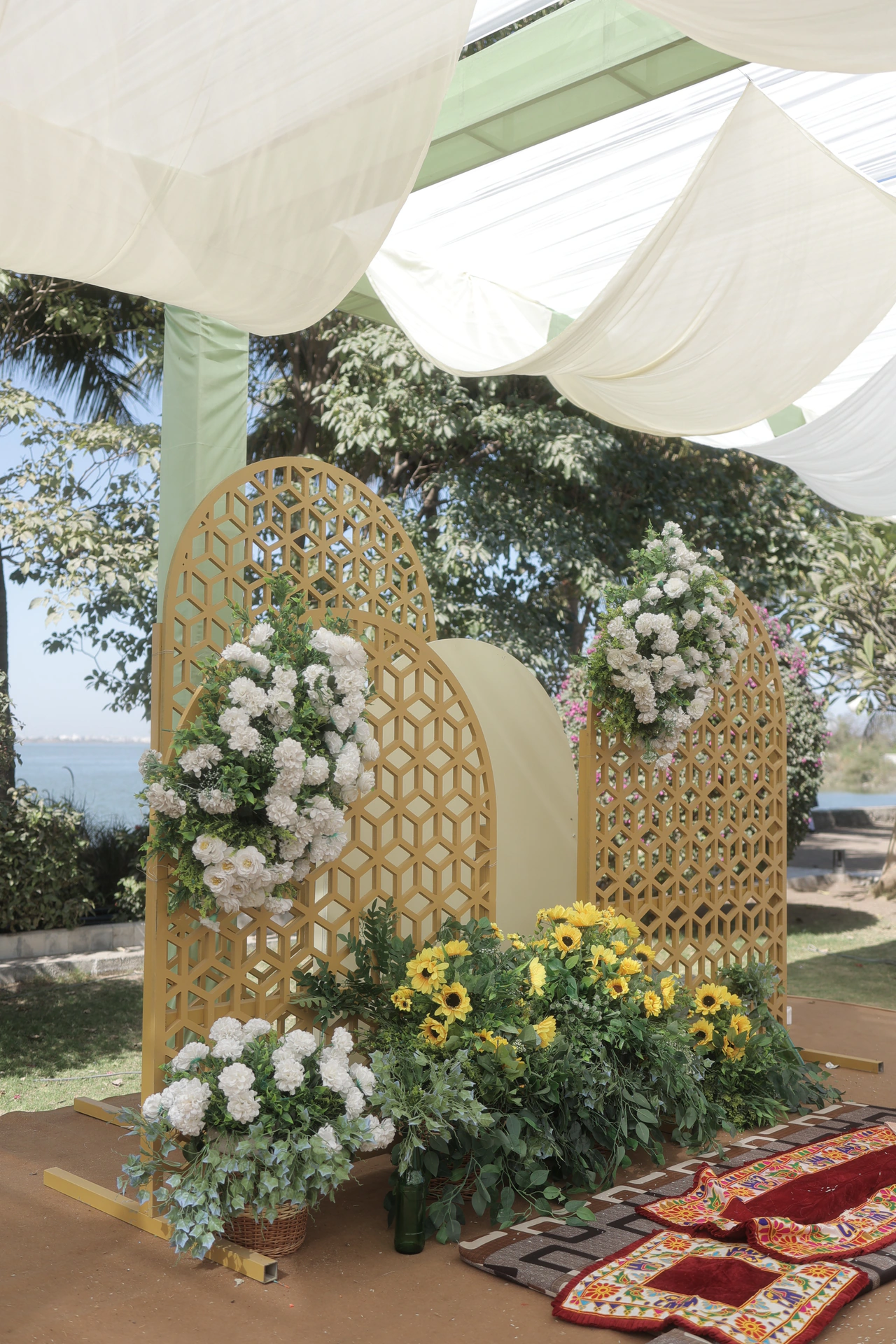 Weddings photo 1