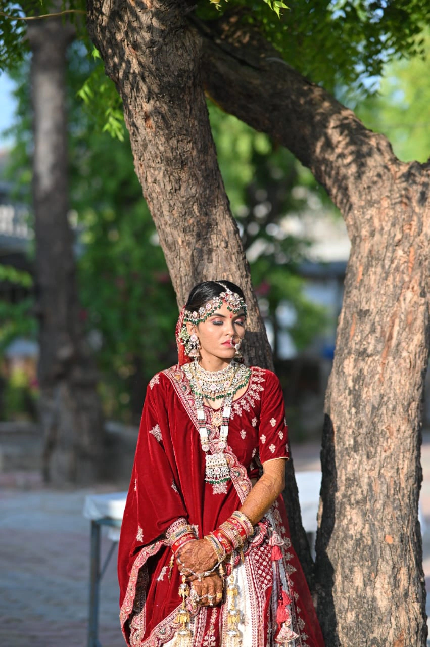 Makeup Artist photo 15