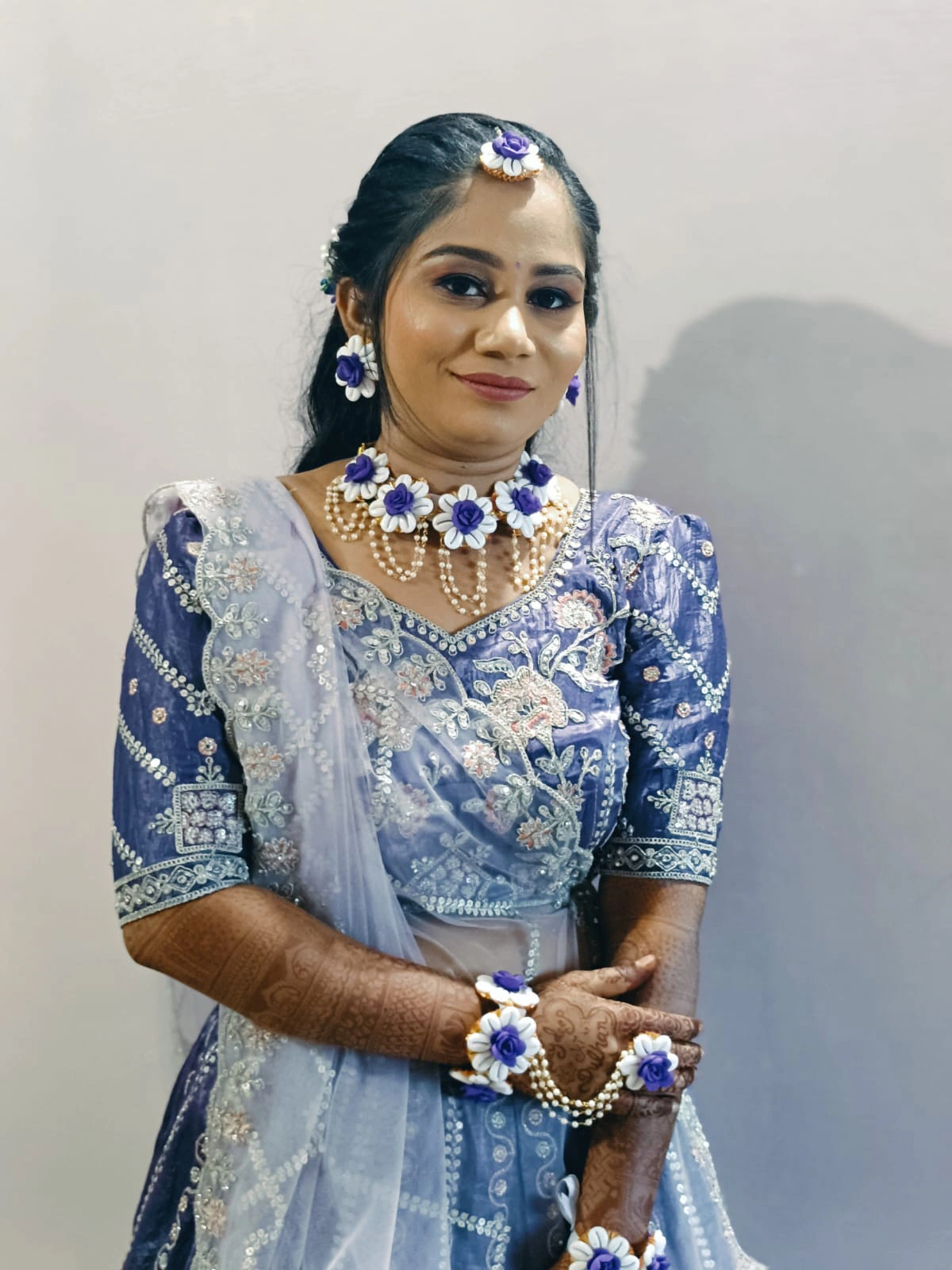 Makeup Artist photo 4