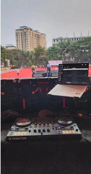 Artist photo 2
