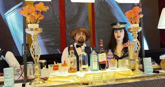 Bar Tender photo 2