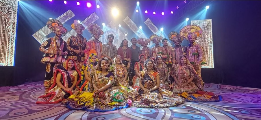 Ras Rasiya Garba photo 2