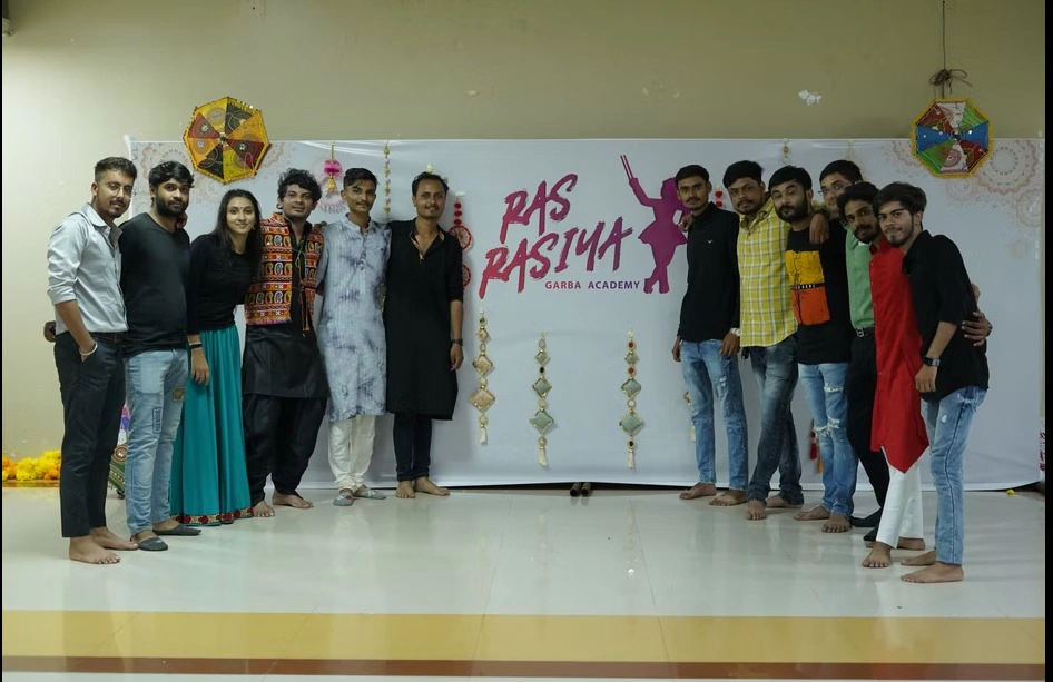 Ras Rasiya Garba photo 7