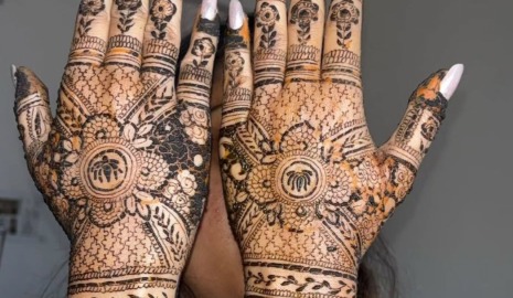 Mehndi Artist photo 2