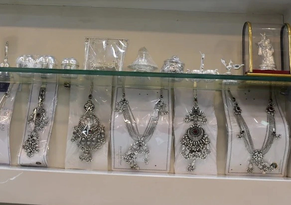 Jewellery photo 4