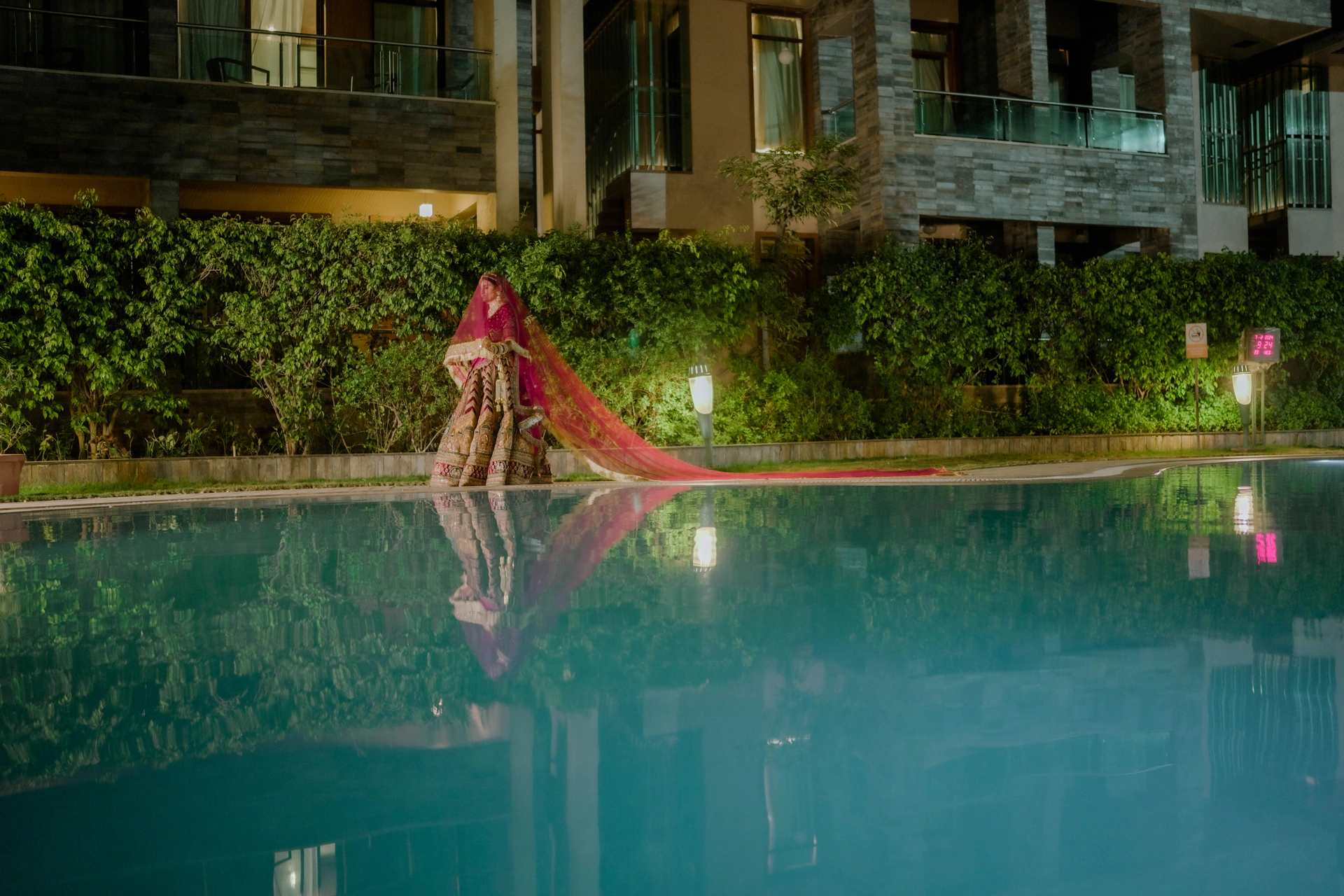 AYUSH & DIVAYANI photo 3