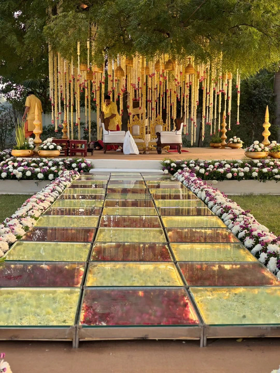 GANESH DECORATORS photo 1