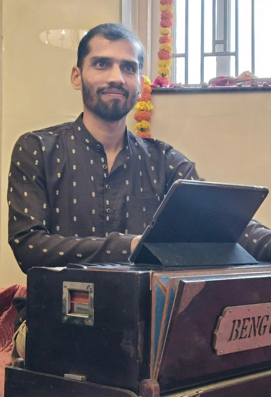 Shreyas Govitrikar