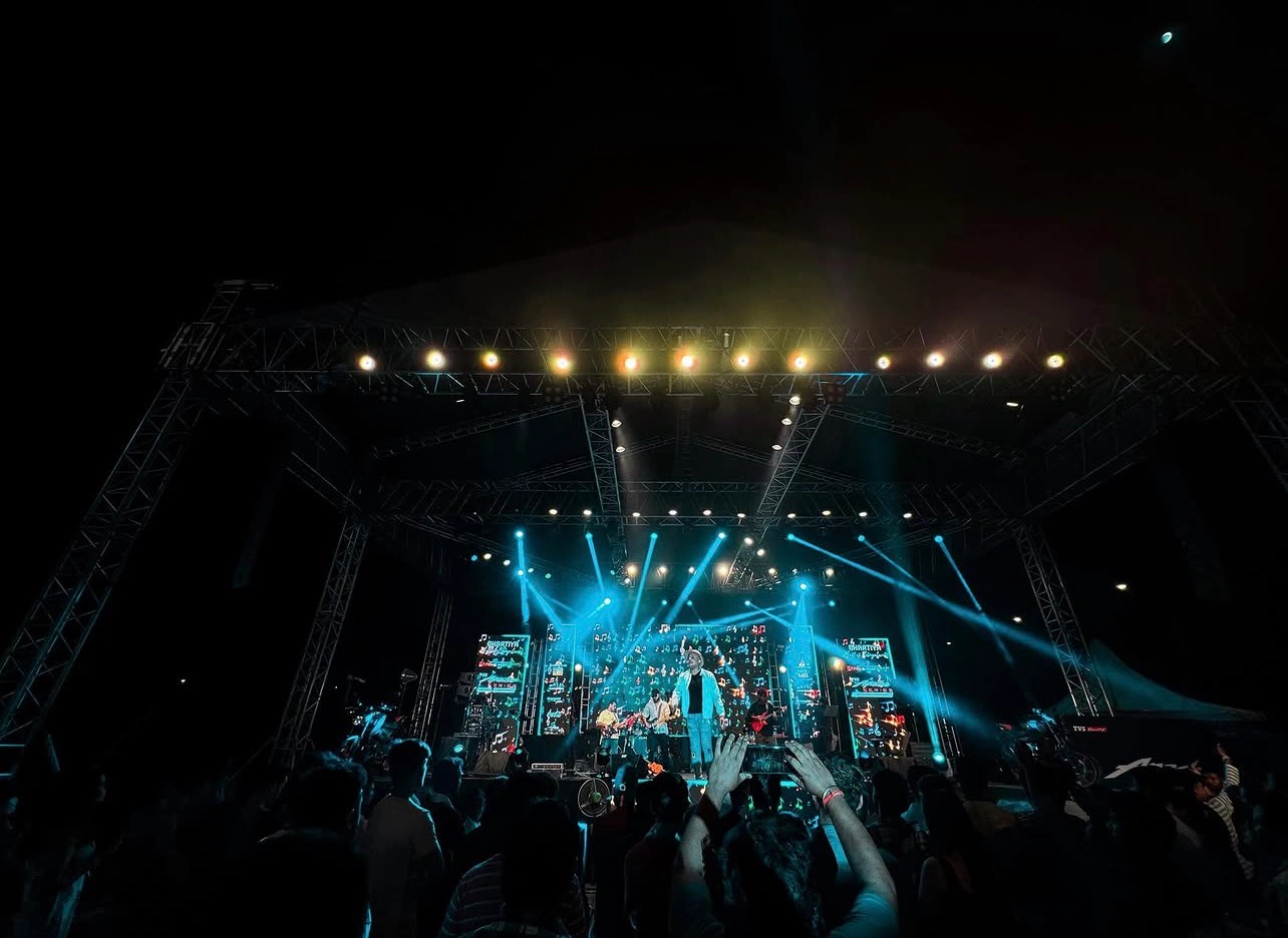 Suraj Biswas Live photo 3