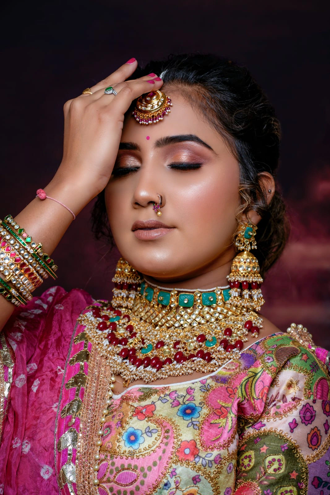Makeup & Hairstylist