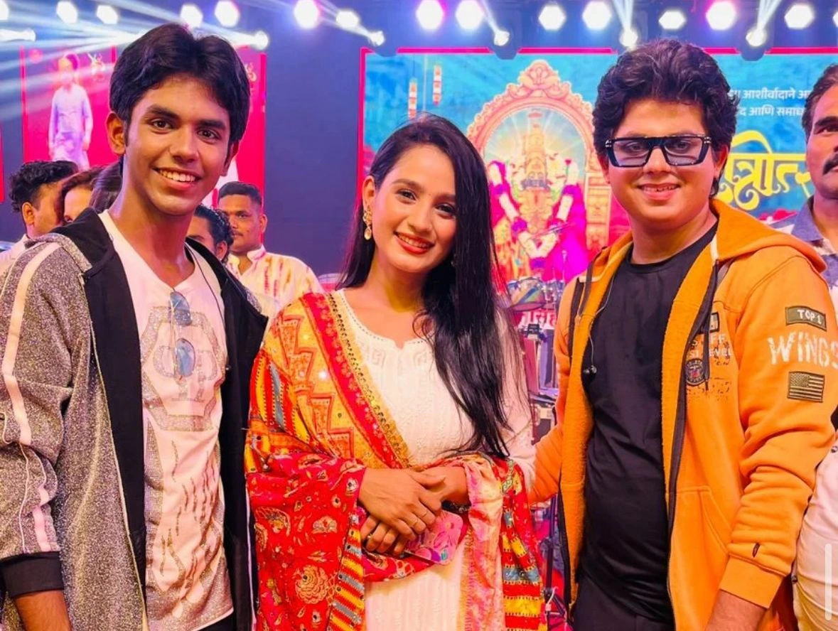 Krushna - Deva Show Pics photo 15