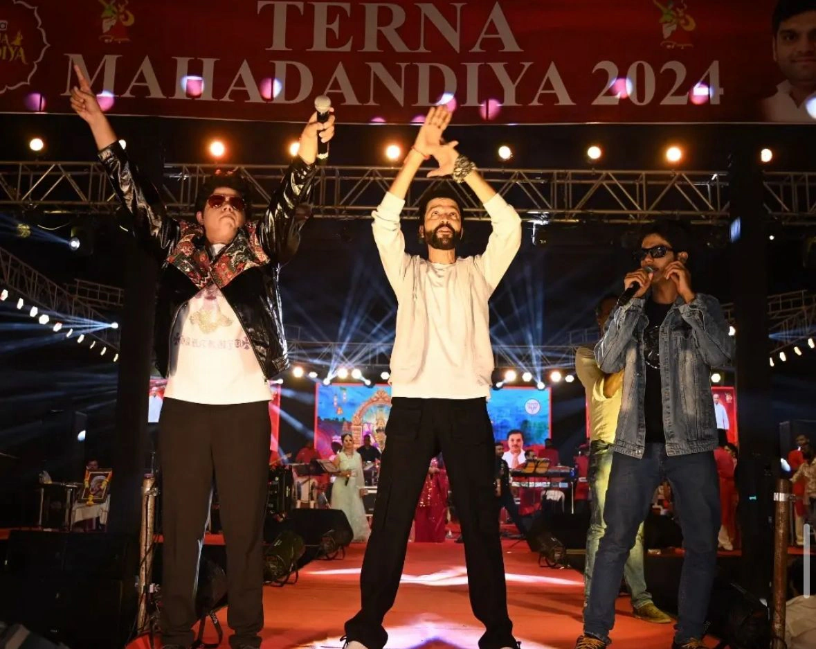 Krushna - Deva Show Pics photo 14