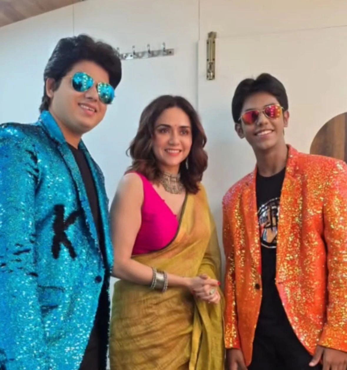 Krushna - Deva Show Pics photo 19