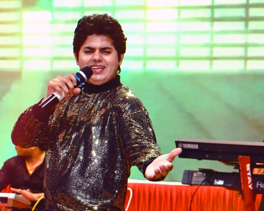 Krushna - Deva Show Pics photo 7