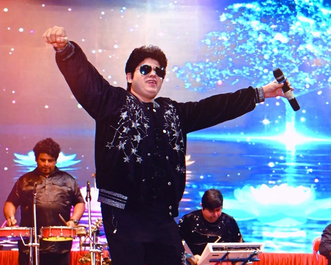 Krushna - Deva Show Pics photo 2