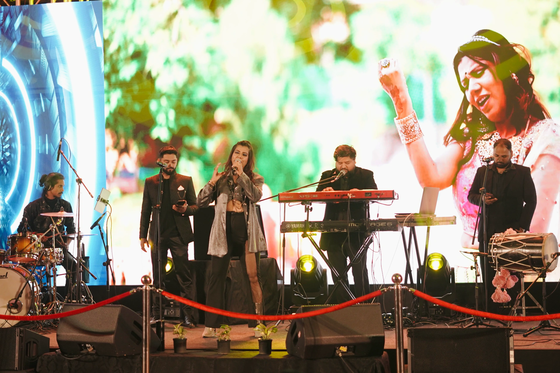 Shamacs Live - Bolly Sufi Folk Retro Live photo 21